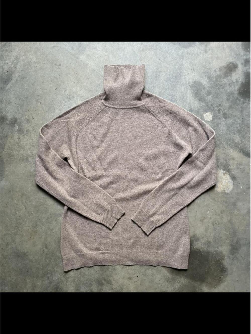 Preswick & Moore Cashmere Turtleneck Sweater